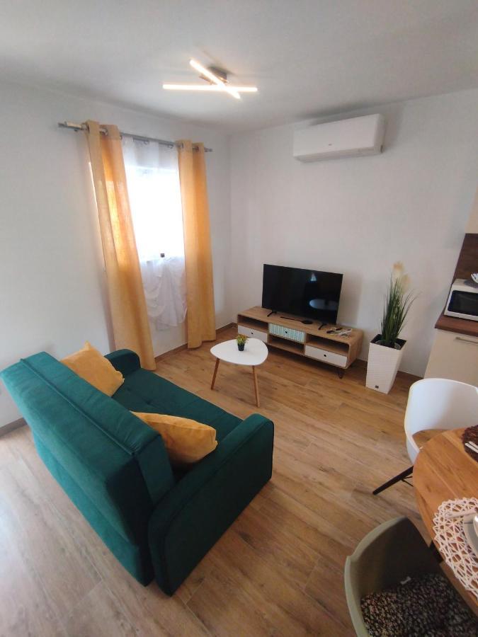 Apartment Jal Ровинь Экстерьер фото